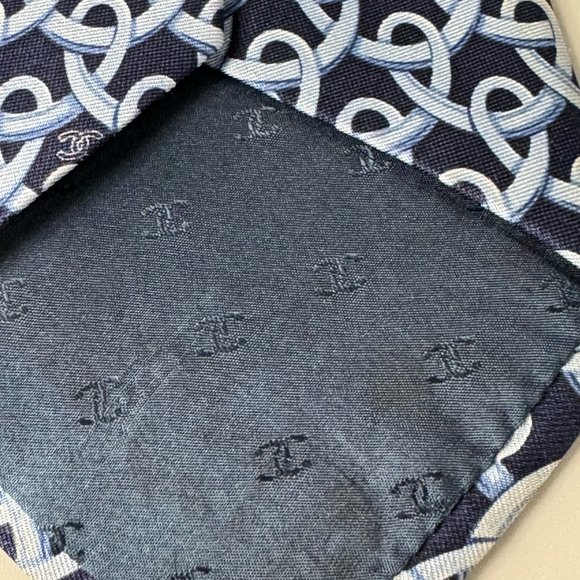 Authentic Chanel CC Logo 100% Silk Necktie, Blue - Picture 8 of 12
